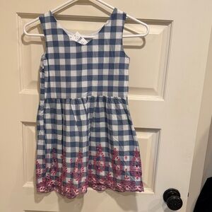 NWT Gap size 6-7 Girls Blue & White Gingham Dress with Pink Embroidered Hem